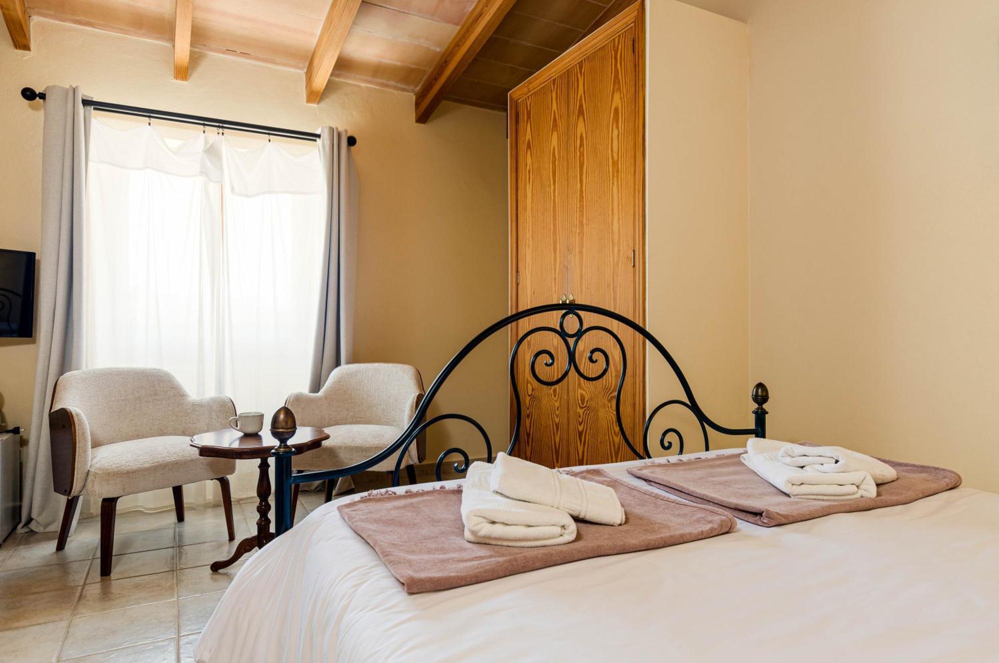 Finca Es Rafal, Agroturisme Монтуири Экстерьер фото